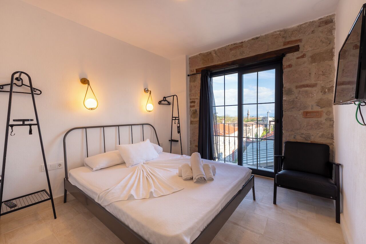 Standard Double Room, Balcony | Free WiFi