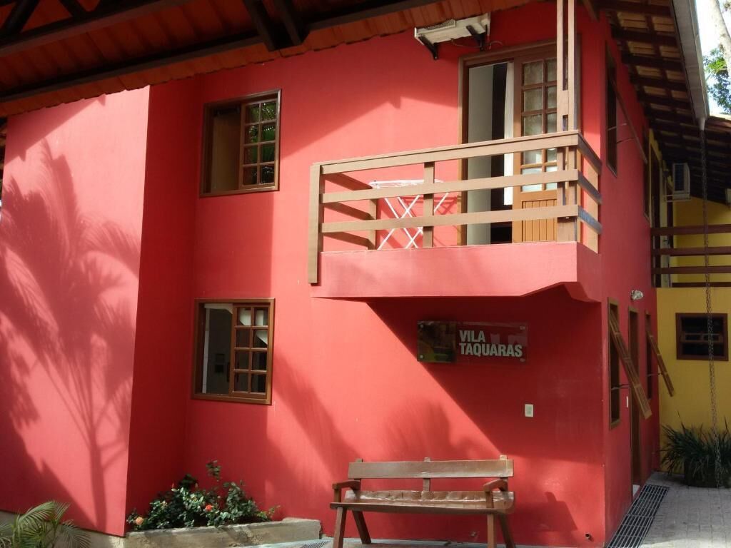 Departamento familiar, balcón, vista al jardín | Exterior