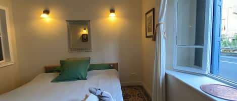 4 chambres, fer et planche Ă repasser, Wi-Fi gratuit, draps fournis