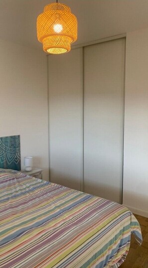 Room - Vrbo Property (Lanton)