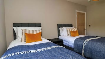 2 slaapkamers, gratis wifi, individueel gedecoreerd