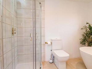 Shower - 16 High Street (Scarborough)