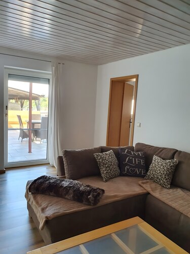 Ferienhaus 'Island Pferdehof Arrisholt Solskin' mit privater Terrasse, Gemeinschaftsgarten und WLAN