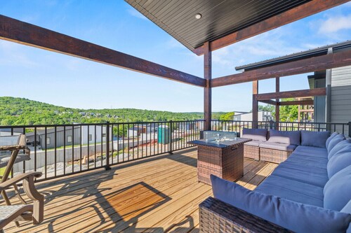 Modern Table Rock Lake Retreat | Swim Dock + Pool