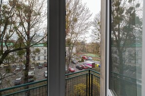 Appartement Confort, balcon, vue cour intérieure | Balcon