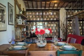 Dining - La Capanna apartment, in Tuscan countryside with pool and private garden (Toscana)