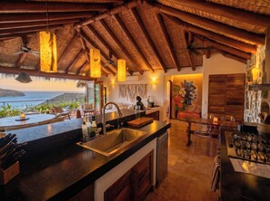 Fridge, dishwasher - Adults Only : Luxe 3BR La Ropa Oasis w/ Ocean View (Zihuatanejo)