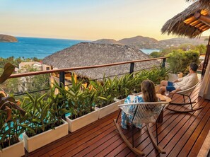 Property grounds - Adults Only : Luxe 3BR La Ropa Oasis w/ Ocean View (Zihuatanejo)