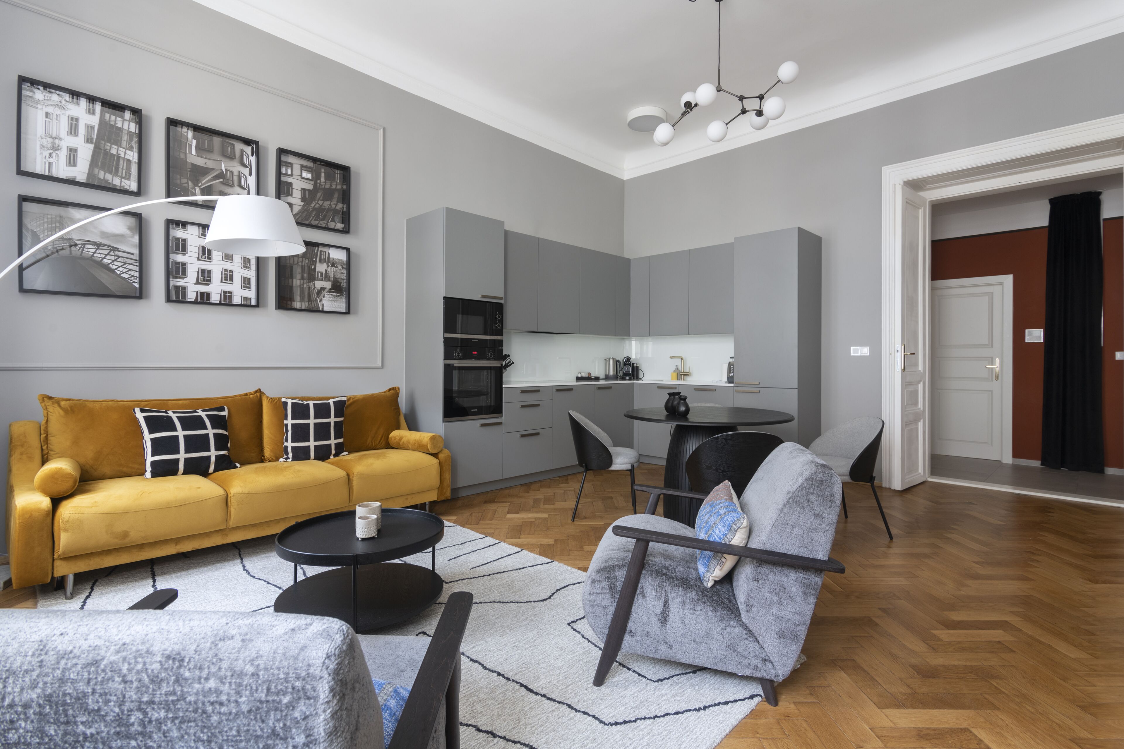 Apartment, 2 Bedrooms | Living room