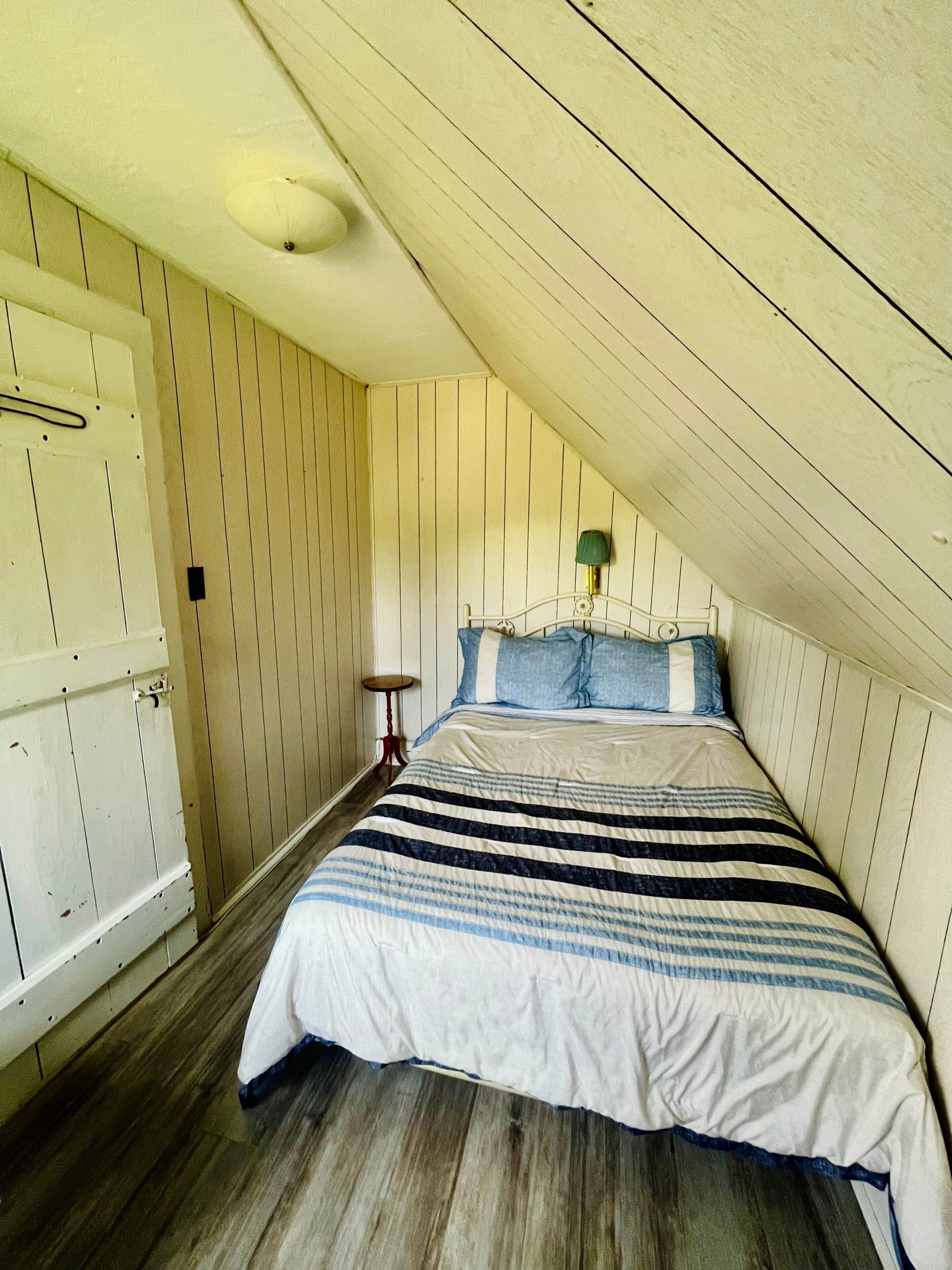 3 chambres, fer et planche à repasser, Wi-Fi, literie fournie
