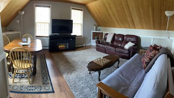 Fernseher, Kamin
