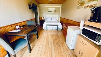 WiFi, bed sheets