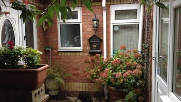Apartment, 1 Bedroom, Garden View | Exterior detail