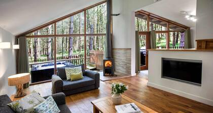 Blackwood Forest Golden Oak Secluded View
