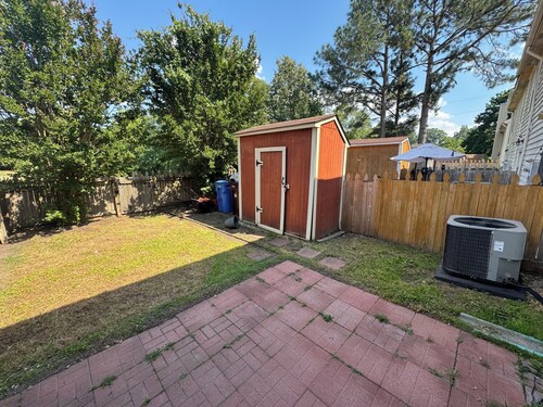 Central Chesapeake Stay Near Mall, Trails & parks