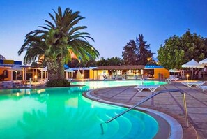 Seasonal outdoor pool - Caribbean World Hammamet village  (Hammamet)