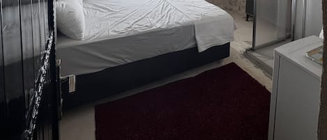 Chambre Familiale Double ou avec lits jumeaux, vue ville