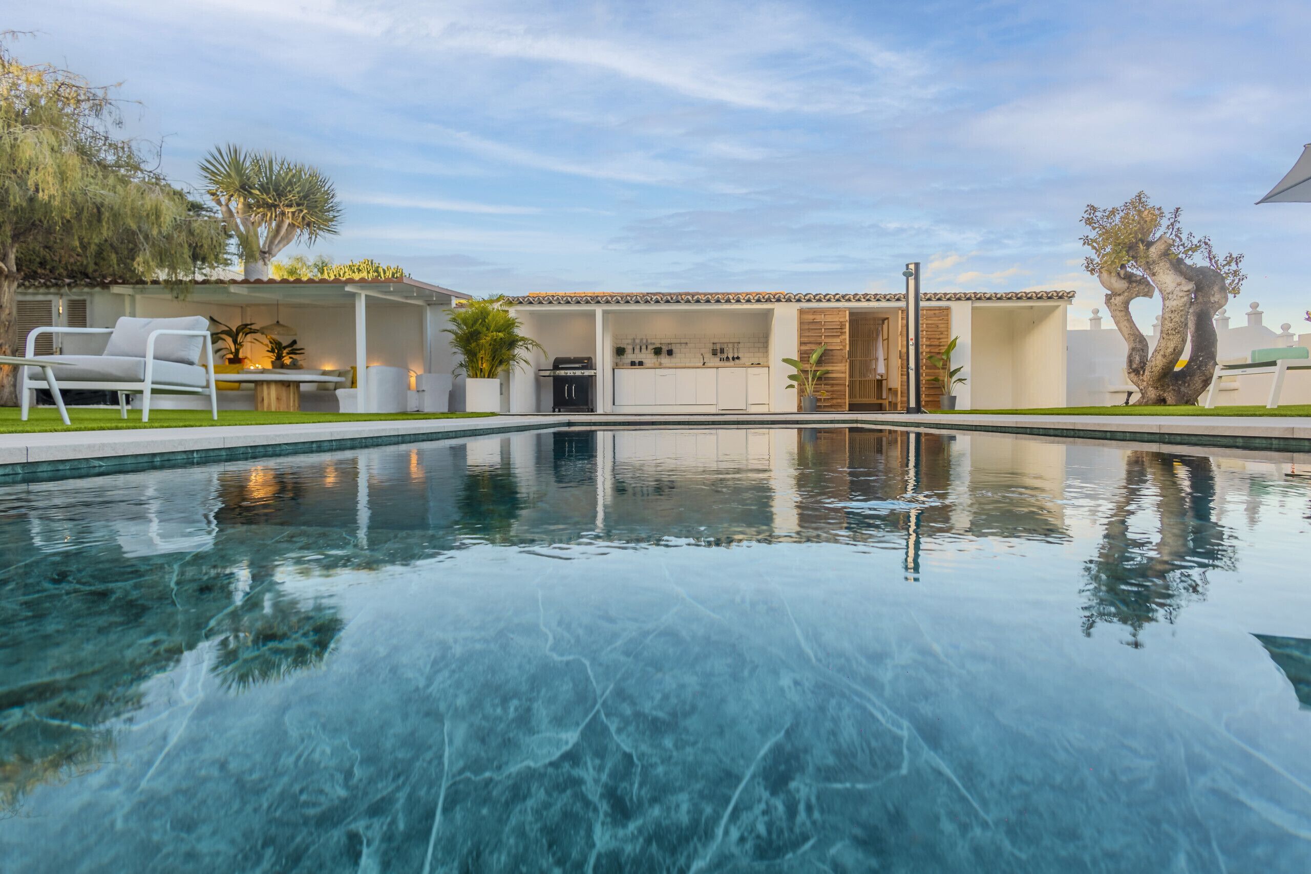 Beheizter Pool