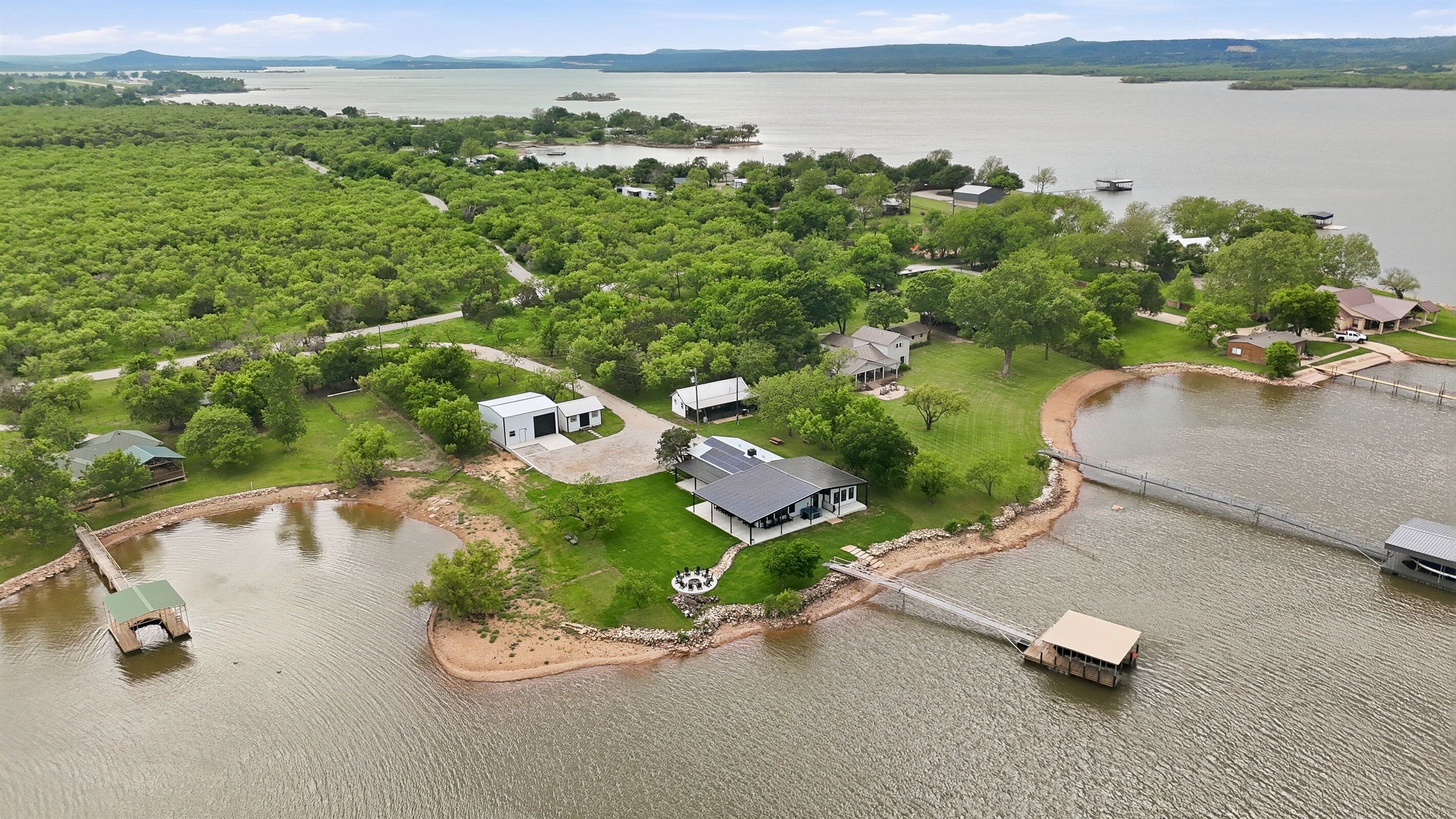 WELCOME TO SHADY COVE!