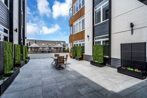 Outdoor dining - Luxury 3BR with Seaside Views | Jersey Shore Gem (Seaside Heights)