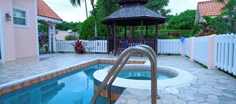 Tee Joys Villa