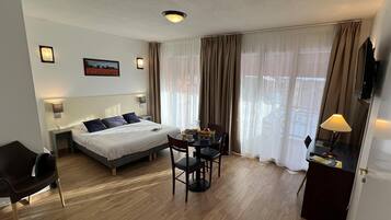 Apartment | 1 bedroom, bed sheets