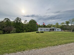 Exterior - 3 Bedroom-Family Friendly Retreat near Burr Oak State Park near Glouster, Ohio. (Glouster)