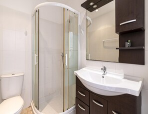House | Bilik Mandi