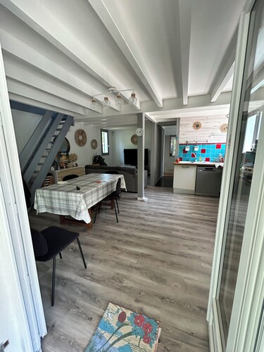 Chalet familial au calme dans un domaine privé