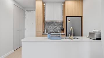 Apartment | Private kitchen | Cookware/dishes/utensils