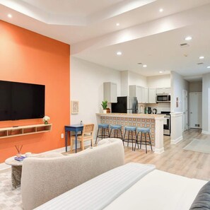 Classic Studio, City View | Interior - 718 Sansom Street  (Philadelphia)