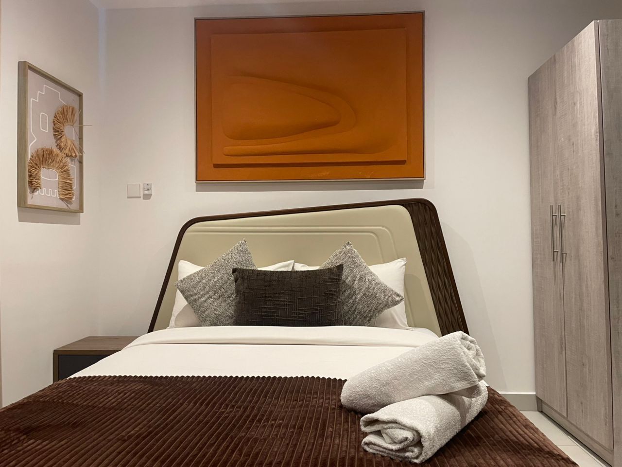 Deluxe Studio Suite, Balcony, Courtyard View | Blackout curtains, iron/ironing board, free WiFi