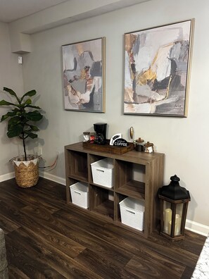 Interior - Bright, stylish studio in the heart of Buckhead. (Atlanta)