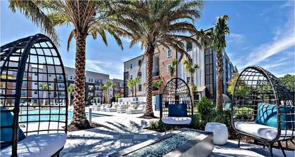 Beach Bliss Awaits: Cozy 1-Bedroom Retreat, Just Steps from the Shore!"