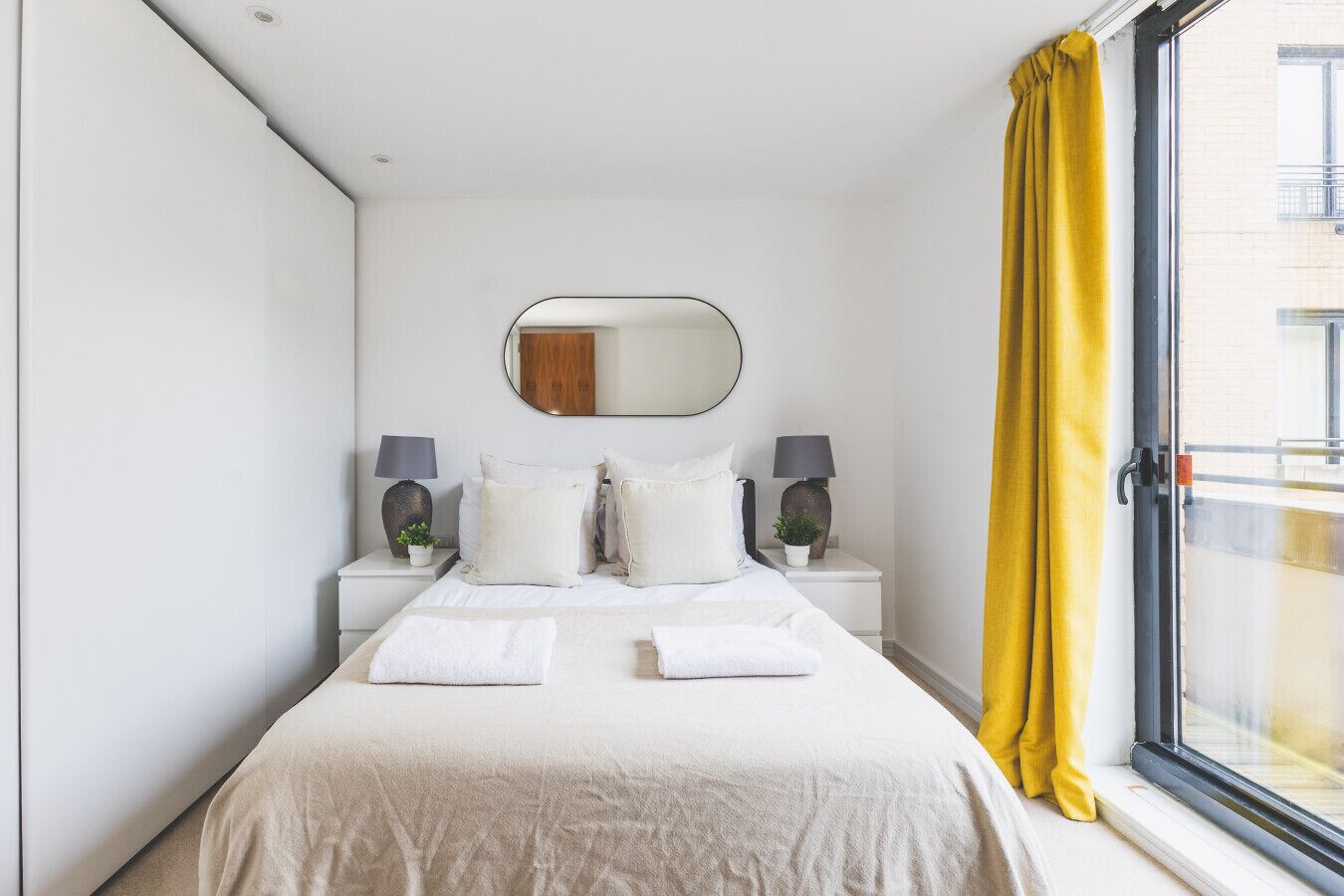 Free WiFi, bed sheets