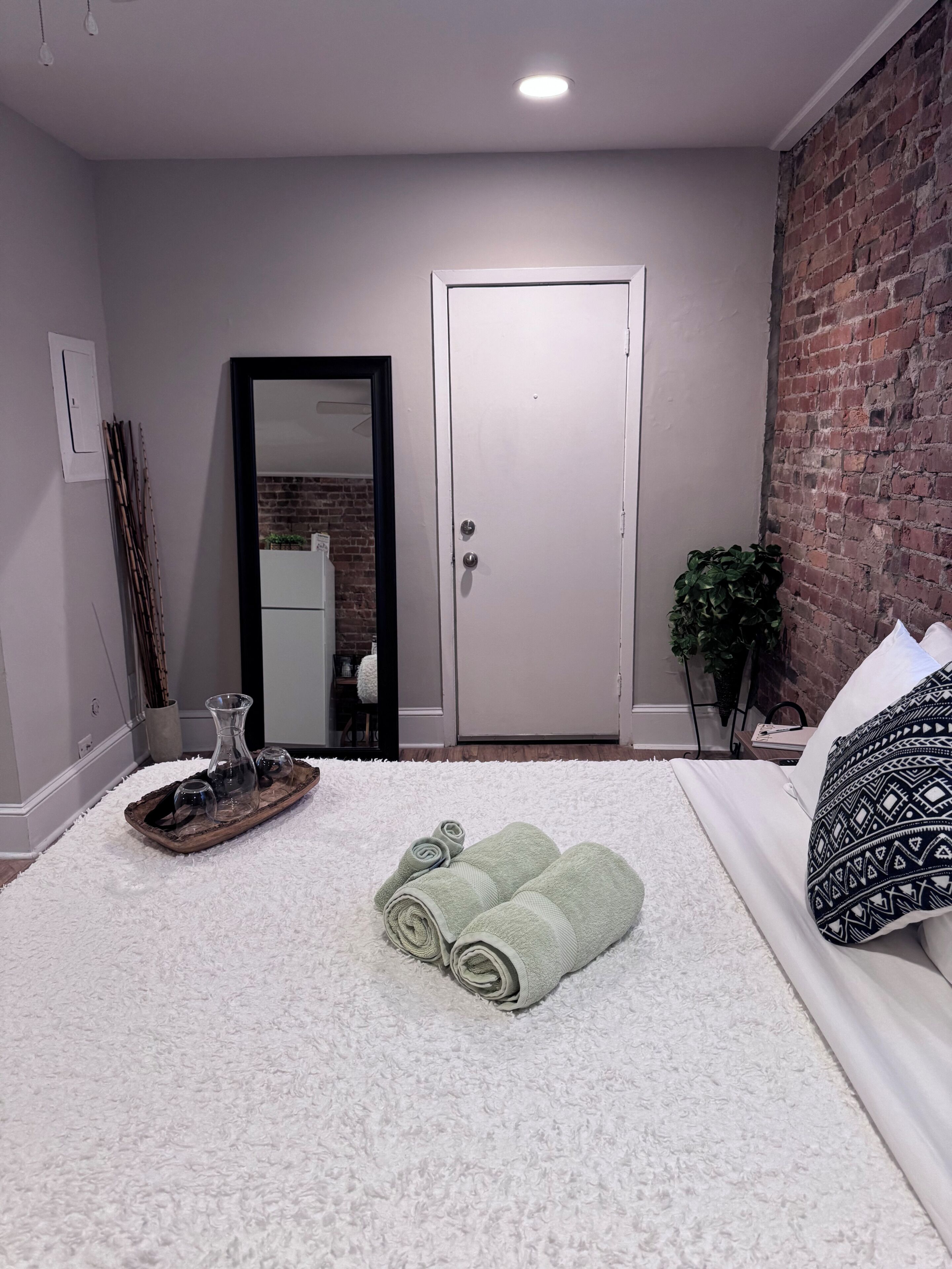 Premium bedding, memory foam beds, in-room safe, individually decorated