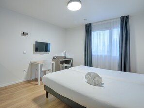 Apartment | 1 bedroom, bed sheets - Comfortable Studio for 2 by the Marne (Nogent-sur-Marne)