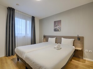 Apartment | 1 bedroom, bed sheets - Comfortable Studio for 2 by the Marne (Nogent-sur-Marne)