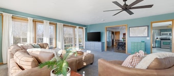 Cozy Hilltop 3BR Cottage w/ Private Patios & Views in Council Bluffs Near Omaha!