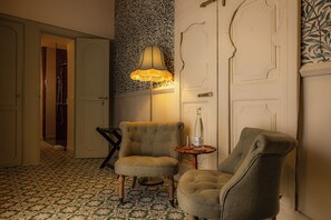 Standard Double Room | In-room safe, desk, blackout drapes, iron/ironing board - Riad Palais Beit Al Noor (Marrakech)