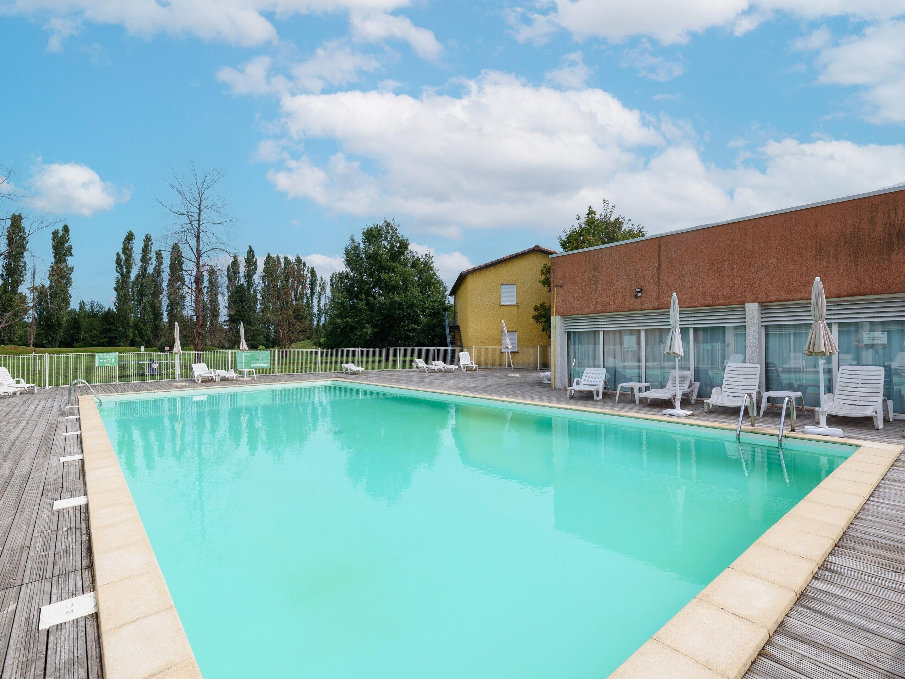 Apartment | Pool | Outdoor pool
