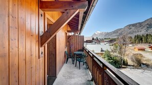 Apartment | Balcony - Morillon Family Alpine Getaway for 5 (Morillon)