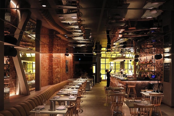 酒吧(店内)