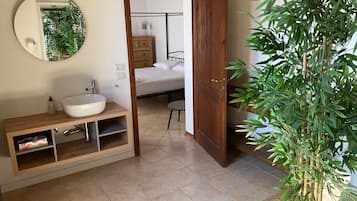 5 Schlafzimmer, Bügeleisen/Bügelbrett, Reisekinderbett, kostenloses WLAN