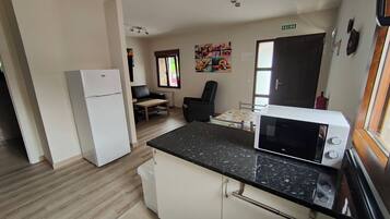 Departamento Confort, 2 habitaciones, para no fumadores, vista al jardín | Interior