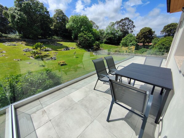 Comfort Apartment, 3 Bedrooms, Non Smoking, Garden View | Outdoor dining - Casa Villana (Llanes)
