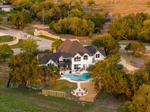 Exterior - Stargazing+Pool+HotTub+GameRoom+PlayRoom•Sleeps18 (Wimberley)