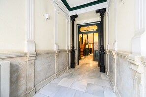 Interior - (COL142II) 2 bedroom apartment in the center of Madrid (Madrid)