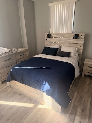 2 chambres, fer et planche Ă repasser, Wi-Fi, literie fournie