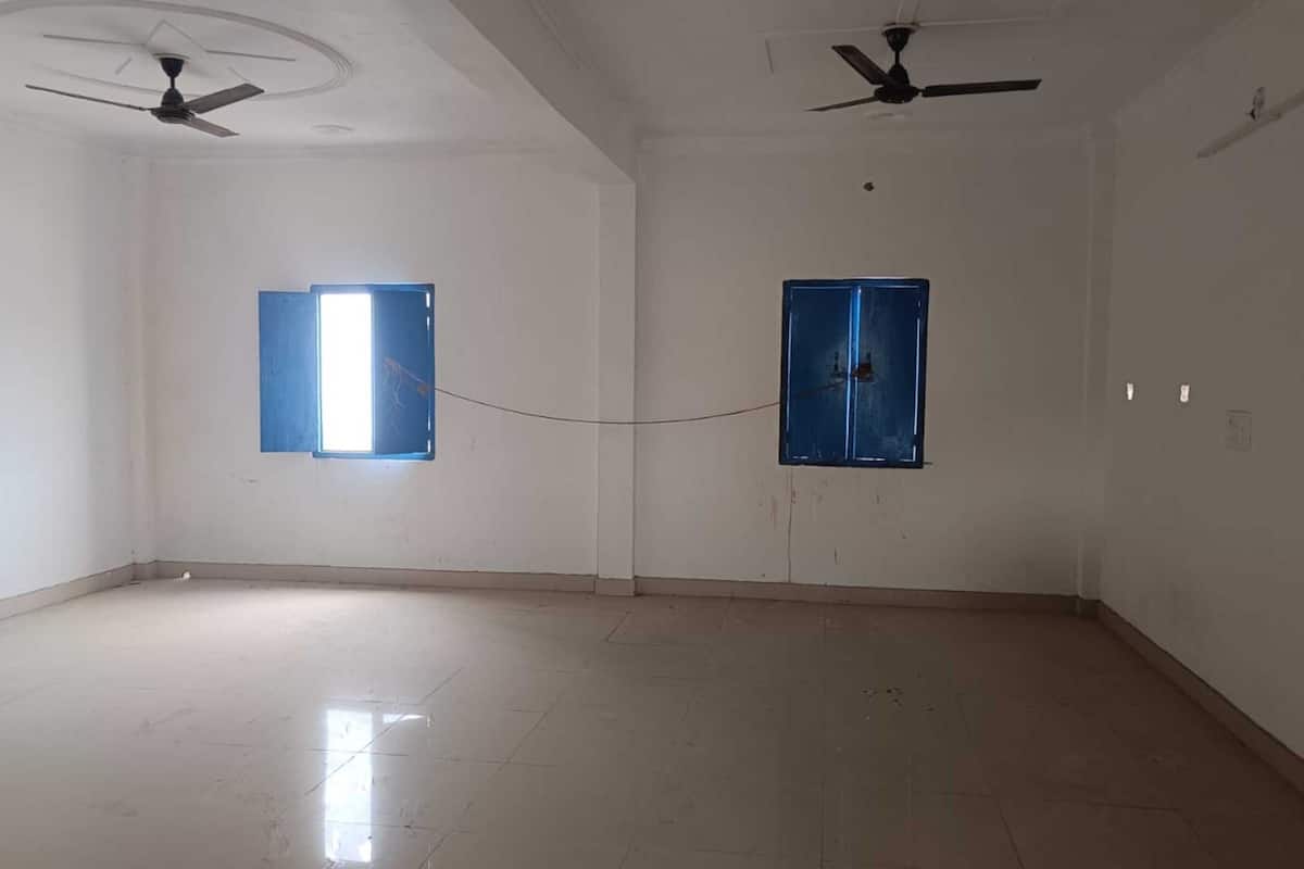Shared Dormitory | Free WiFi, bed sheets